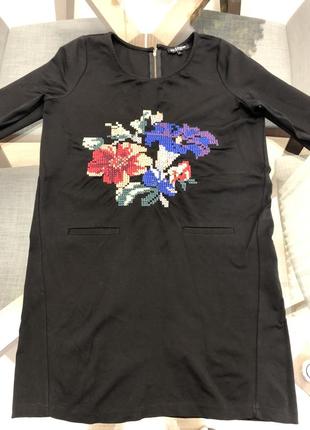 Шикарное платье dolce&gabbana 4