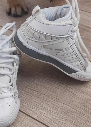 Хайтопи ботинки черевики джордани кросівки кросовки