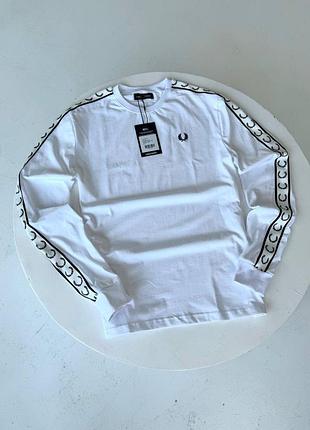 Лонг fred perry на лампасах, есть вышивка на груди / чёрный и белый цвет
