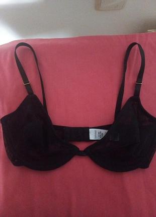 Бюстгальтер