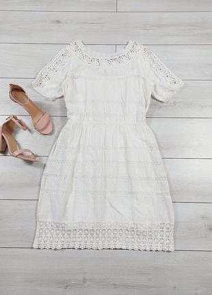 Нежное кремовое платье jigsaw с кружевом