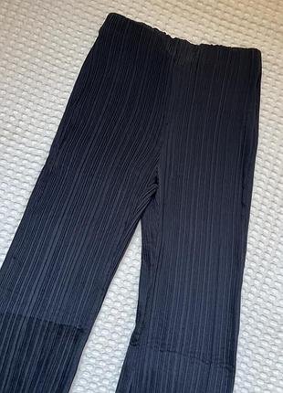Штани плісeровані від h&m