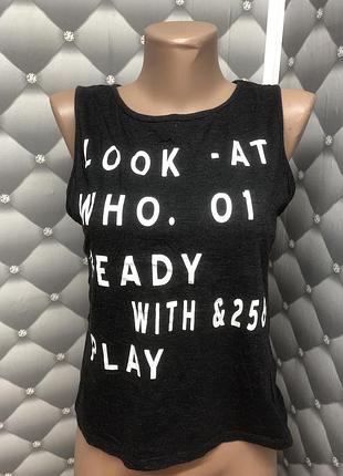 Майка з відкритою спиною