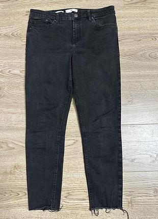 Джинси вузькі