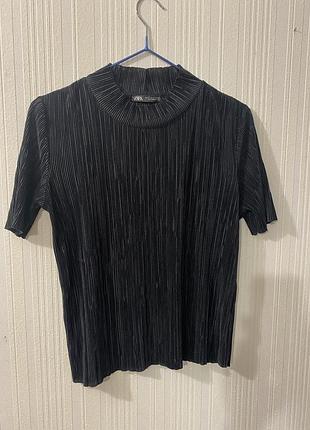 Блузка zara темно синього кольору