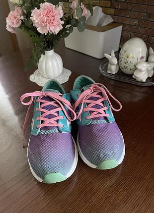 Кросівки saucony kineta relay 19,5см.