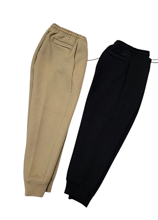 Спортивные штаны nike tech fleece sportswear размер s
спортивные штаны nike tech fleece s