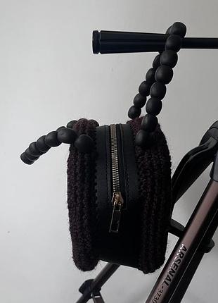 Маленька кругла сумка клатч ручна робота з деревом