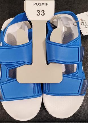 Новые и тягучие сандалии. adidas