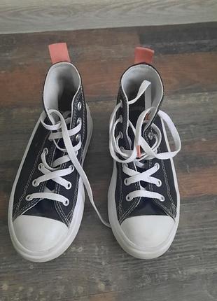 Взуття для дівчинки converse. розмір 33,5 . 2