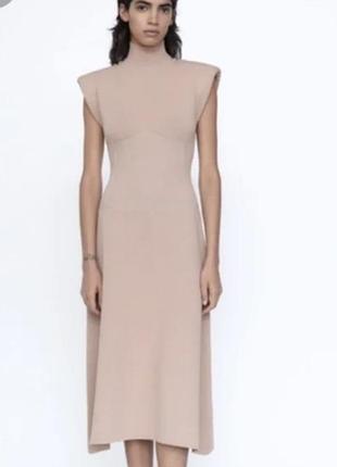Сукня zara с обʼємними плечима