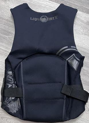 Жилет liquid force для вейкборду