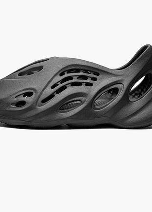 Тапочки чоловічі adidas yeezy foam runner black hp8739