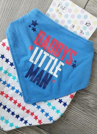 Слюнявчик нагрудник на малюка