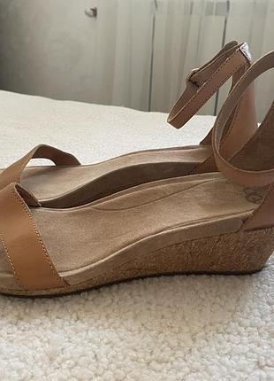 Босоніжки ugg us10 (40,5-41 р-р) сандали босоножки босоніжки