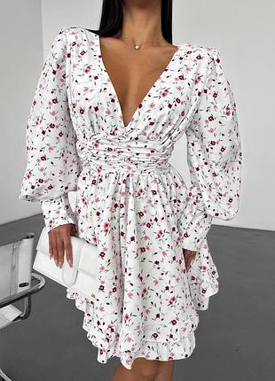 Короткое платье
