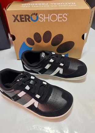 Кросівки xero