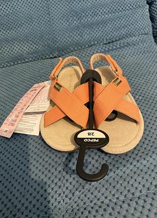 Чудові літні босоніжки для дівчаток