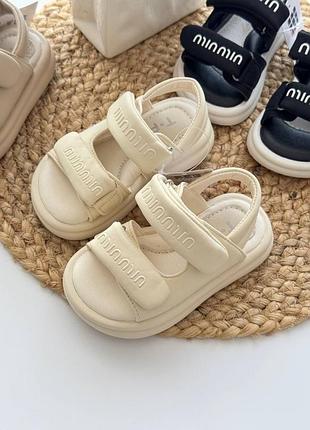 Босоніжки дитячі 6