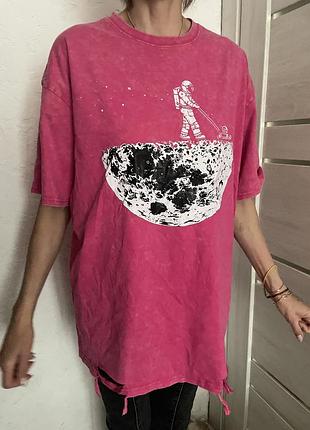 Футболка жіноча варенка з дирками оверсайз рожева космонавт розмір xl-xxl