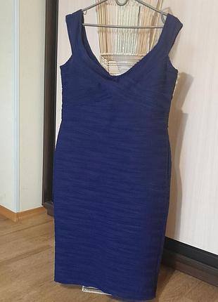 Платье вечернее