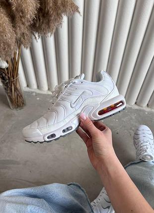 Кросівки nike tn plus triple white