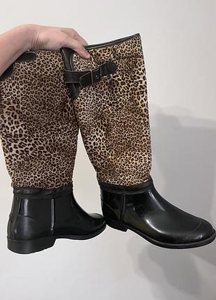 Женские резиновые стильные сапоги