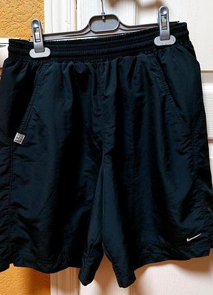 Нейлоновые шорты nike р s-m