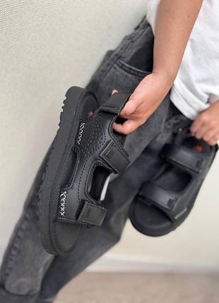 Босоніжки дитячі 2