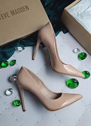 Steve madden оригінал бежеві лакові туфлі човники на шпильці4 фото