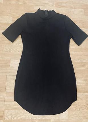 Чорна сукня екозамша