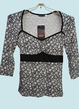 Блуза  в цветочек (вискоза).