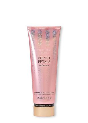 Парфюмированный лосьон для тела с шиммером victoria’s secret velvet petals shimmer
