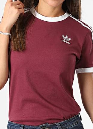 Бордова футболка adidas