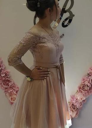 Продам сукню одягала,один раз розмір s підійде і на м стан новий