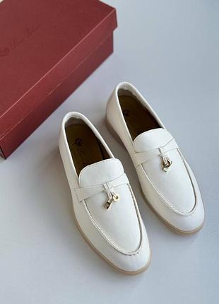 Loro piana 🤍 классические белые кожаные лоферы!