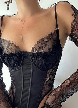 Розпродаж топ  prettylittlething корсетного типу