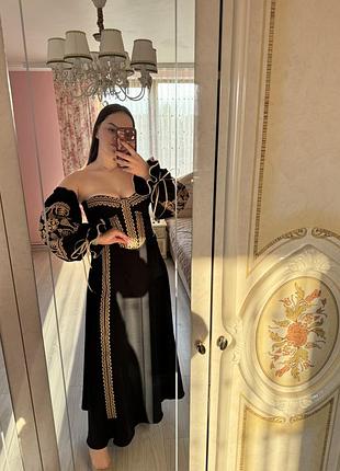Костюм вышитый корсет и юбка