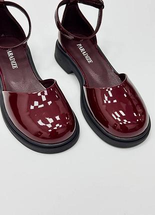 Босоніжки жіночі