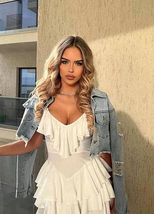 Платье мини короткая с рюшами на тонких бретелях легкое летнее женское с декольте неоновое...