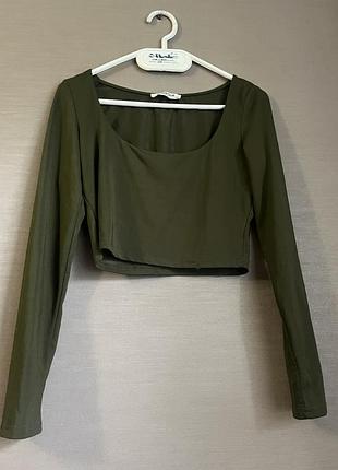 Кофта з декольте