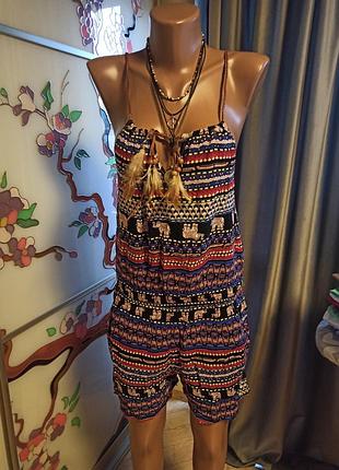 Женский комбинезон с узорами и перьями боххо