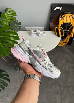 Женские кроссовки nike v2k runtek grey pink найк серого с розовым цветами