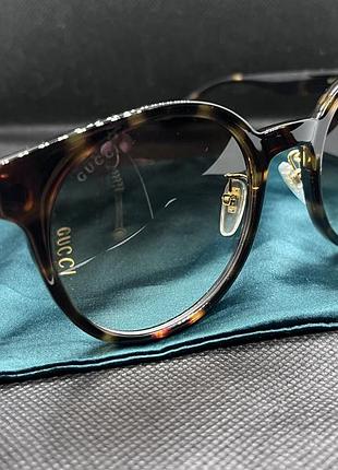 Сонцезахисні окуляри gucci
