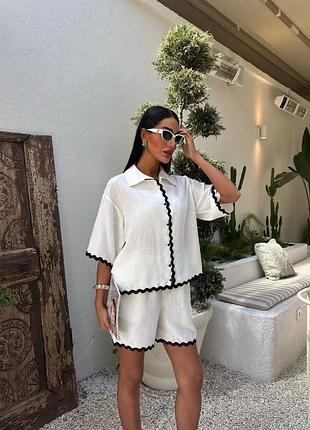 Костюм жіночий