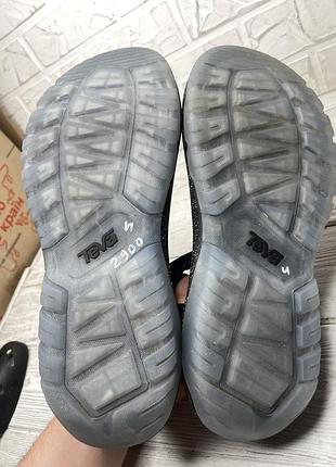 Крутые современные мужские сандали teva 8