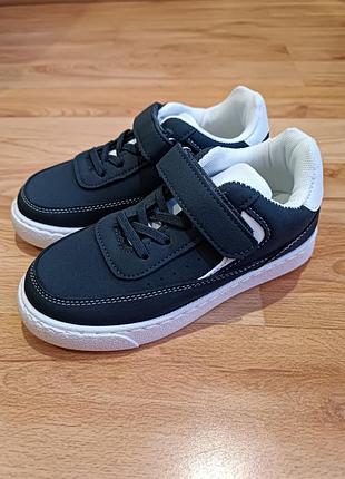 Нові кеди sinsay