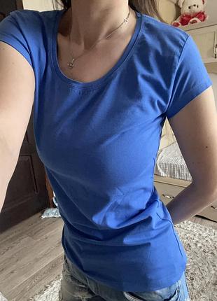 Базова футболка жіноча обмін