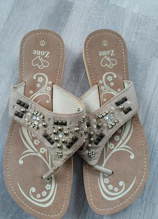 В'єтнамки жіночі