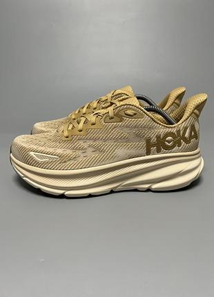 Чоловічі бігові кросівки HOKA Bondi 6 Chaussures de Route pour Femmes en Black Black 9 оригінал